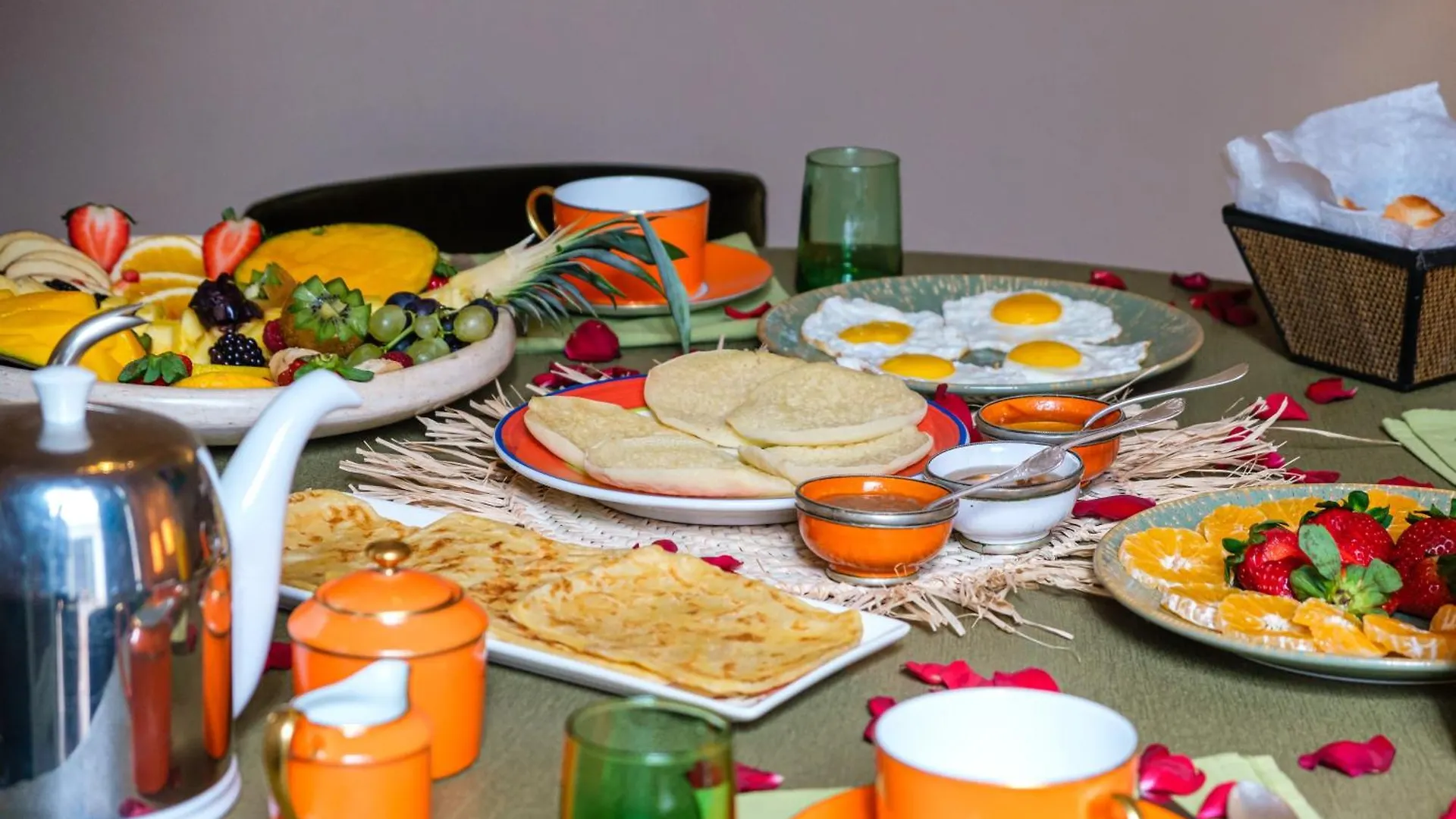 Rare Riad 29 Exclusif Swiming Pool And Breakfast Marrakesh Morocco